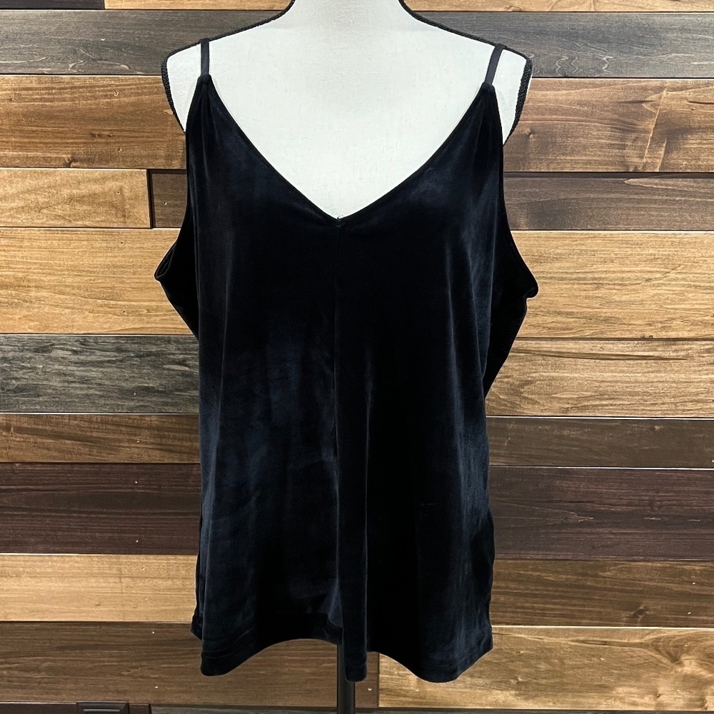 Jones New York Velour V-neck Camisole black tank top, Size Large